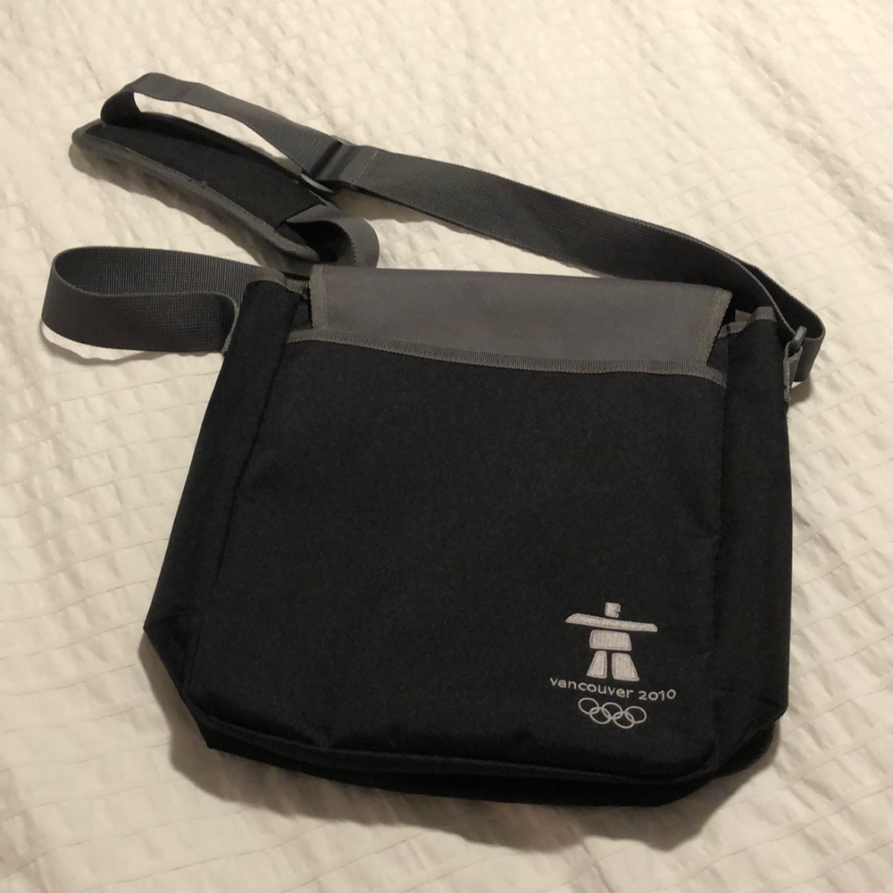 Messenger Bag - Picture 3 of 7